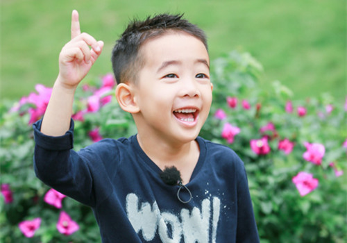 姓戚男孩名字好听大全